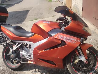 Aprilia RST 1000 Futura