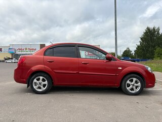 2011 Kia Rio II Рестайлинг, красный, 600000 рублей, вид 5