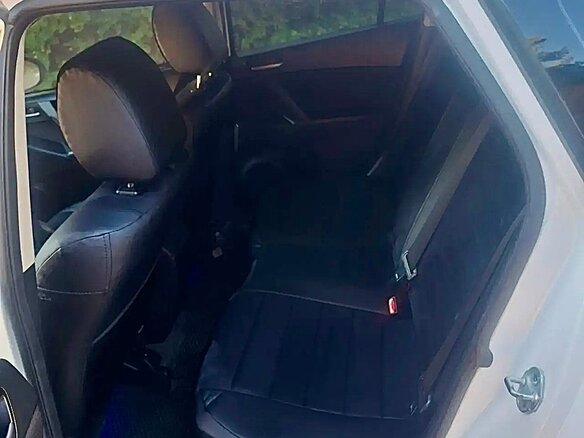 2011 Mazda 3 II (BL), белый, 860000 рублей - вид 4