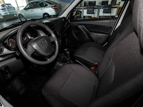 2026 Lada (ВАЗ) Granta I Рестайлинг, белый - вид 9