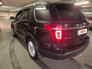 2015 Ford Explorer V, чёрный, 1600000 рублей, вид 3