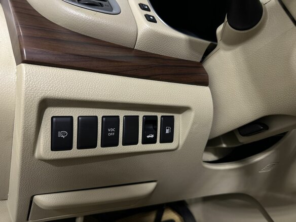 2011 Nissan Teana II (J32) Рестайлинг, белый, 750000 рублей - вид 8