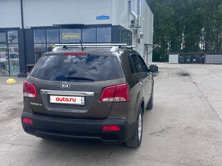2011 Kia Sorento II, бежевый, 1650000 рублей, вид 2