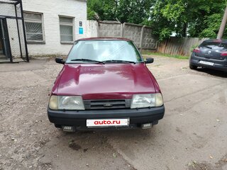2003 Иж 2126 «Ода», красный, 100000 рублей, вид 1