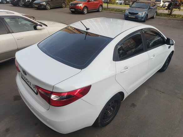 2014 Kia Rio 4-speed III, белый, 780000 рублей - вид 9