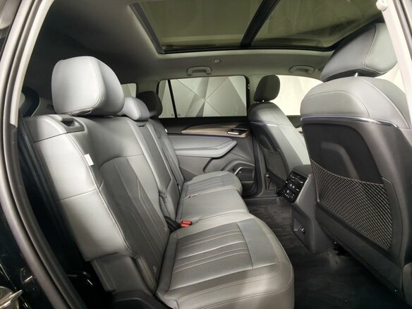 2023 Audi Q6 45 TFSI, чёрный, 5875150 рублей - вид 14