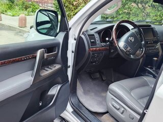 2009 Toyota Land Cruiser 200 Series, серебристый, 2500000 рублей, вид 3