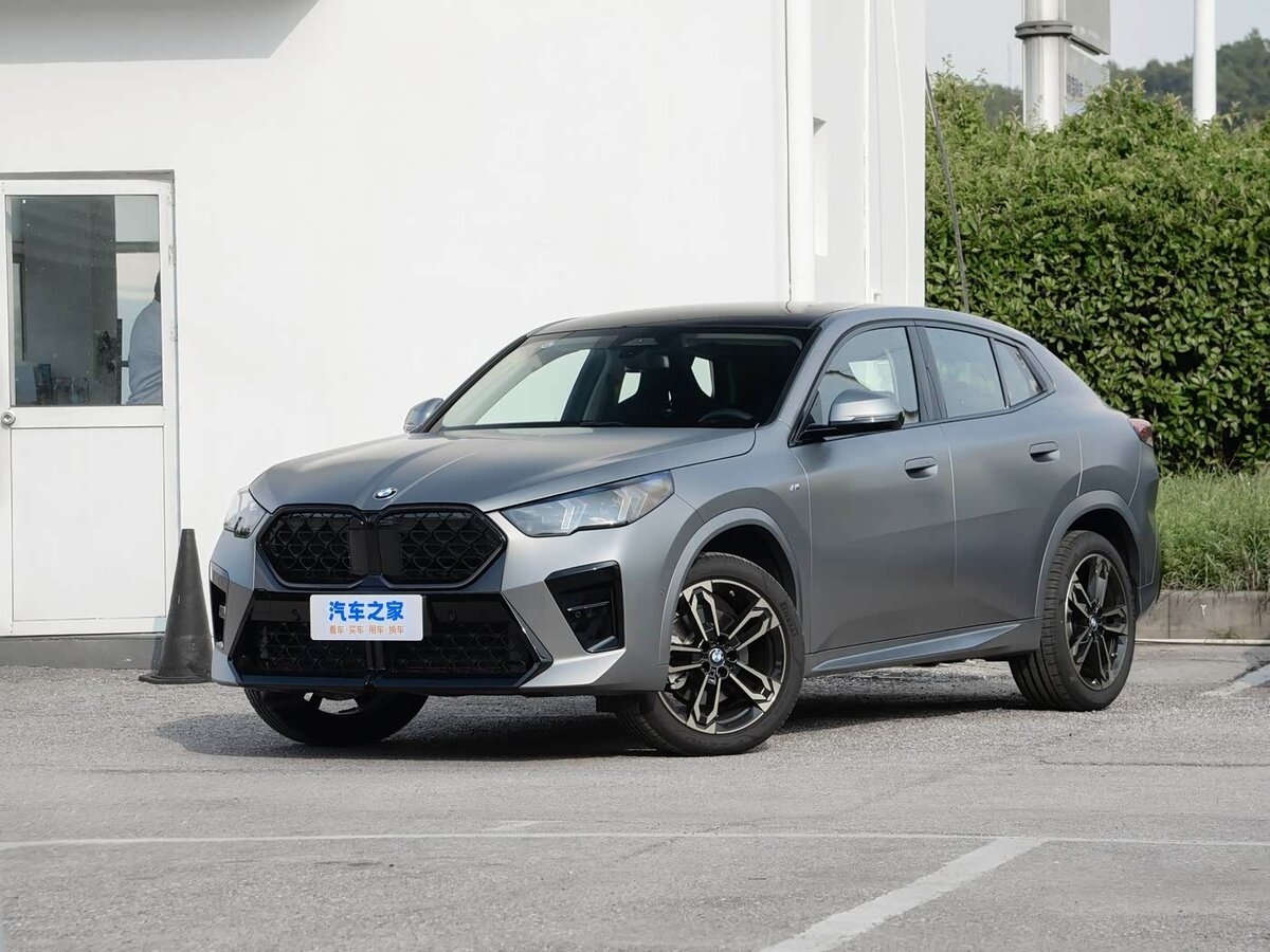 Открыть фотографии: BMW X2 II (U10)