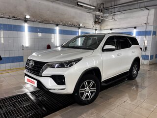 2021 Toyota Fortuner II Рестайлинг, белый, 3900000 рублей, вид 1