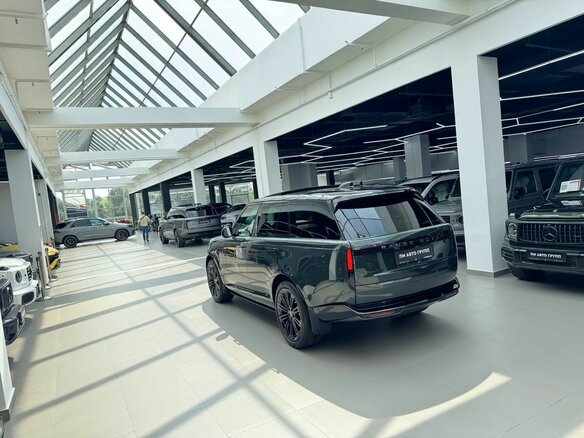 2026 Land Rover Range Rover P400 MHEV V, зелёный, 20990000 рублей - вид 39