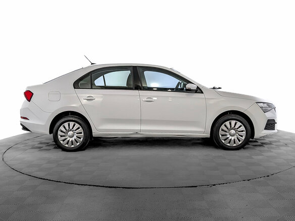 2022 Skoda Rapid II, белый, 1670000 рублей - вид 3