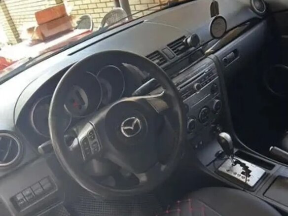 2007 Mazda 3 I (BK) Рестайлинг, красный, 630000 рублей - вид 4