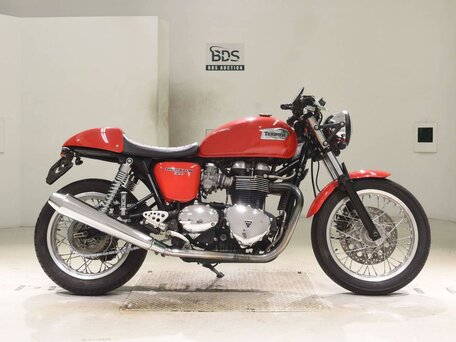 2008 Triumph Thruxton, красный, 595000 рублей, вид 2