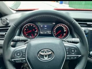 2020 Toyota Camry VIII (XV70) Рестайлинг, красный, 2700000 рублей, вид 4