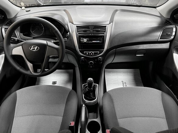 2013 Hyundai Solaris I, чёрный, 690000 рублей - вид 9