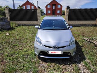 2014 Toyota Prius III Рестайлинг (XW30), серый, 1299999 рублей, вид 2