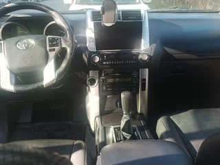 2013 Toyota Land Cruiser Prado 150 Series, чёрный, 2999000 рублей, вид 5
