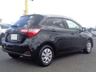 2019 Toyota Vitz III (XP130) Рестайлинг, чёрный, 860000 рублей, вид 4