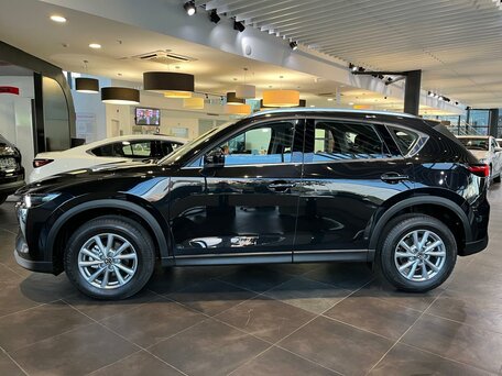 2025 Mazda CX-5 II Рестайлинг, чёрный, 4250000 рублей, вид 3