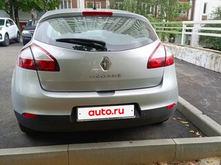 2015 Renault Megane III Рестайлинг 2, серый, 600000 рублей, вид 3
