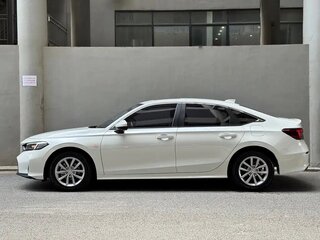 2022 Honda Civic XI, белый, 1600000 рублей, вид 4