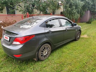 2012 Hyundai Solaris I, чёрный, 710000 рублей, вид 4