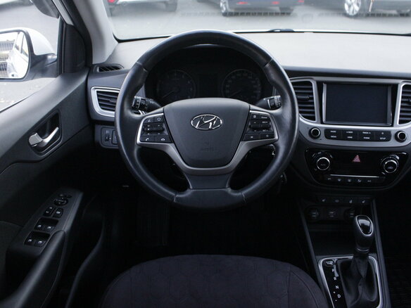 2019 Hyundai Solaris II, белый, 1480000 рублей - вид 7