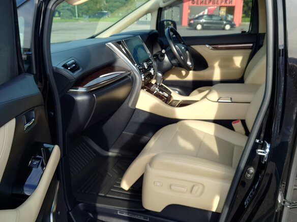 2020 Toyota Alphard III Рестайлинг, чёрный, 4470000 рублей - вид 17