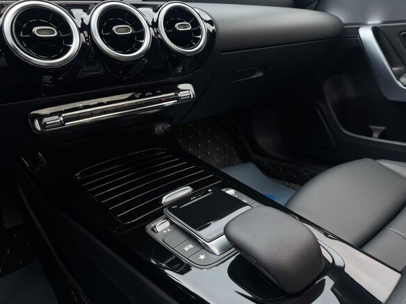 2022 Mercedes-Benz A-Класс 180 Long IV (W177) Рестайлинг, белый, 1680007 рублей - вид 12