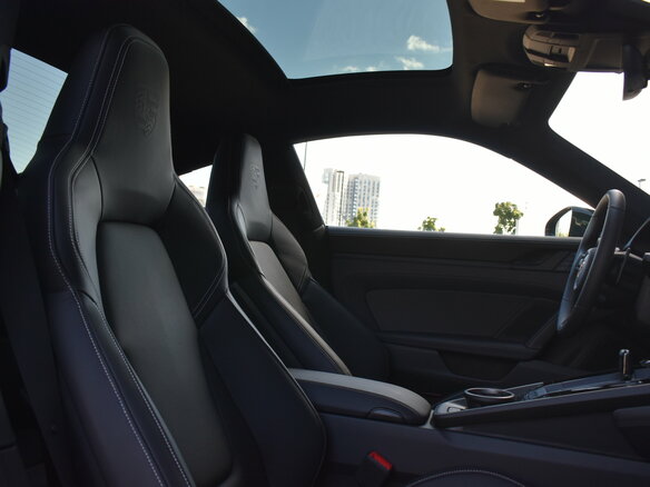 2026 Porsche 911 Carrera 4S VIII (992) Рестайлинг, зелёный, 25550000 рублей - вид 12