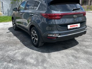 2021 Kia Sportage IV Рестайлинг, серый, 1750000 рублей, вид 3
