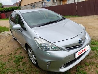 2013 Toyota Prius Alpha I (ZVW40/41), серебристый, 950000 рублей, вид 4