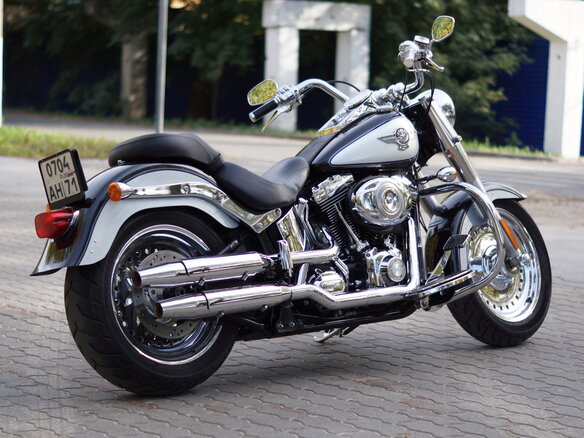 2012 Harley-Davidson Fat Boy, чёрный - вид 3