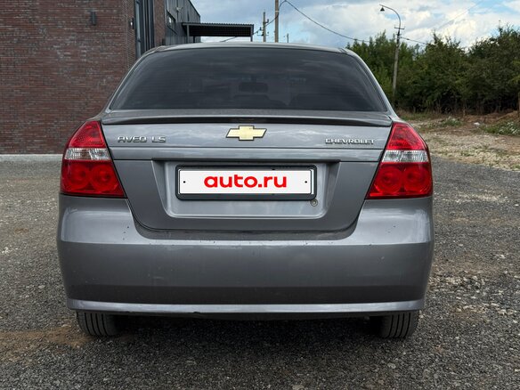 2011 Chevrolet Aveo I Рестайлинг, серый, 350000 рублей - вид 1