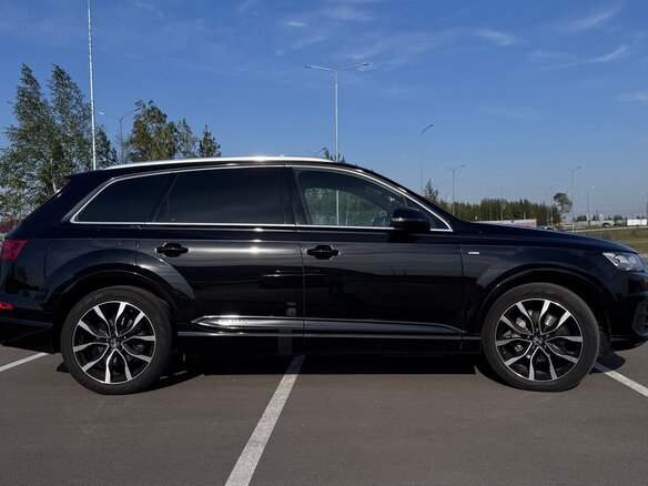 2015 Audi Q7 II (4M), чёрный, 4000000 рублей - вид 1