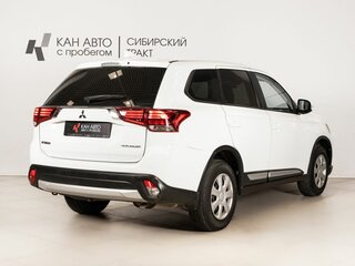 2017 Mitsubishi Outlander III Рестайлинг 2, белый, 1713100 рублей, вид 3