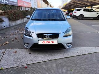 2009 Kia Rio II Рестайлинг, серебристый, 500000 рублей, вид 2