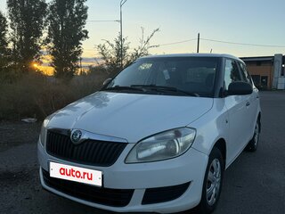 2012 Skoda Fabia II Рестайлинг, белый, 395000 рублей, вид 1