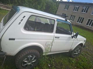 1996 Lada (ВАЗ) 2121 (4x4) I Рестайлинг, белый, 200000 рублей, вид 5