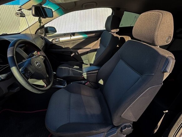 2007 Opel Astra GTC H Рестайлинг, чёрный, 450000 рублей - вид 14