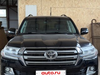 2016 Toyota Land Cruiser 200 Series Рестайлинг 2, чёрный, 5500000 рублей, вид 3