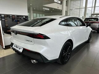 2025 Changan UNI-V I, белый, 3479900 рублей, вид 3