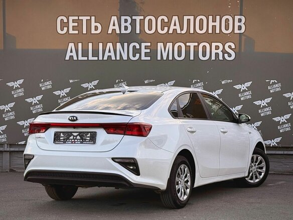 2021 Kia Cerato IV Рестайлинг, белый, 1565000 рублей - вид 7