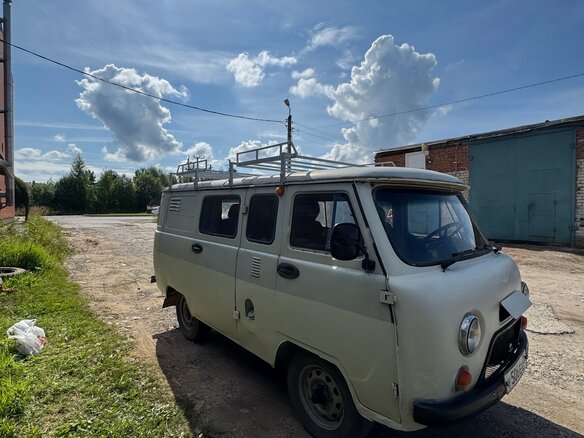 2001 УАЗ 3909, белый, 250000 рублей