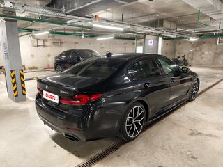 2021 BMW 5 серии 530i xDrive VII (G30/G31/G38) Рестайлинг, чёрный, 4990000 рублей, вид 4