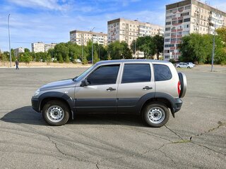 2019 Chevrolet Niva I Рестайлинг, серый, 770000 рублей, вид 5