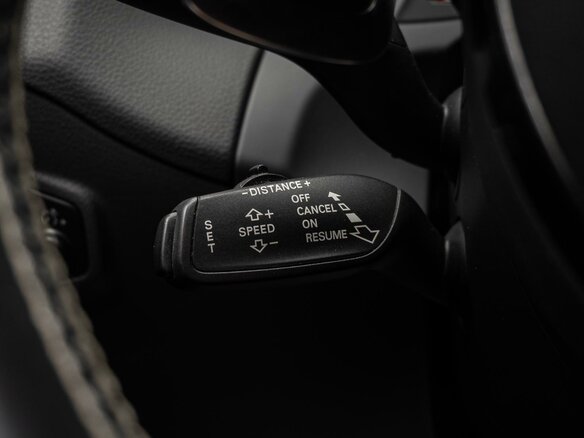 2015 Audi SQ5 I (8R), белый, 2490000 рублей - вид 18