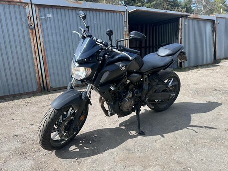 2018 Yamaha MT-07 (FZ-07), чёрный, 650000 рублей, вид 2