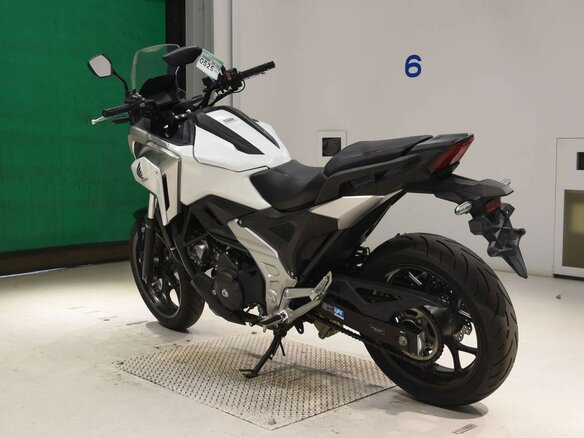 2021 Honda NC 750X, белый, 977000 рублей - вид 5