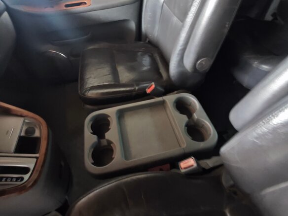 2002 Kia Carnival I, чёрный, 370000 рублей - вид 24
